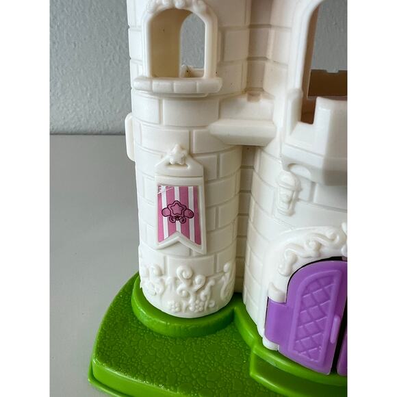 Rare Polyfect Toys Mini Playset: Dream Castle & Doll House w/ People Furniture - Picture 8 of 10